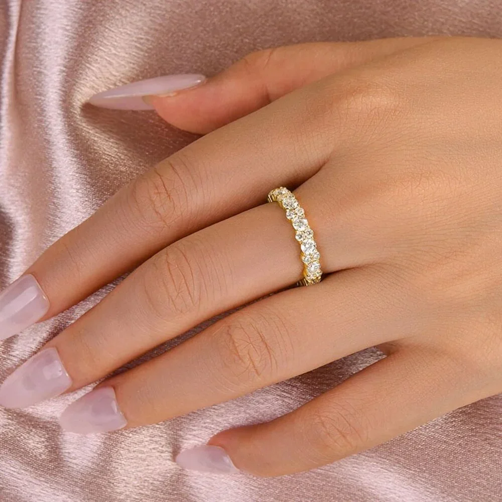 Louily Moissanite 4.0 Carat Cushion Cut Engagement Ring And 2.5 Ct Round Band, 6 - Picture 3 of 7